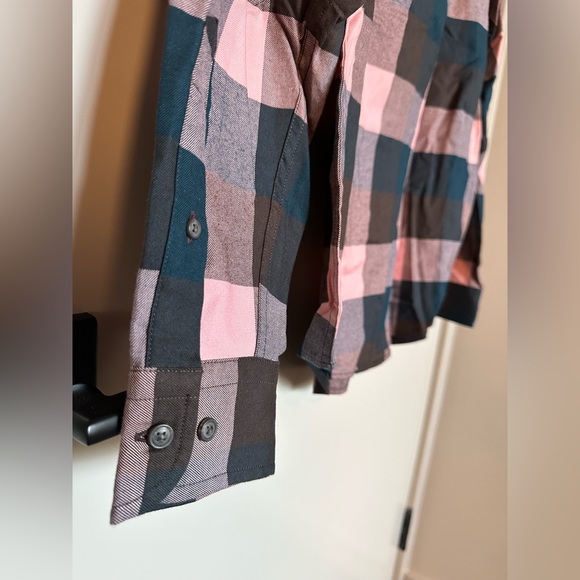 NWT Banana Republic Untuck Slim Fit Ultra-Soft Flannel - Picture 3 of 5